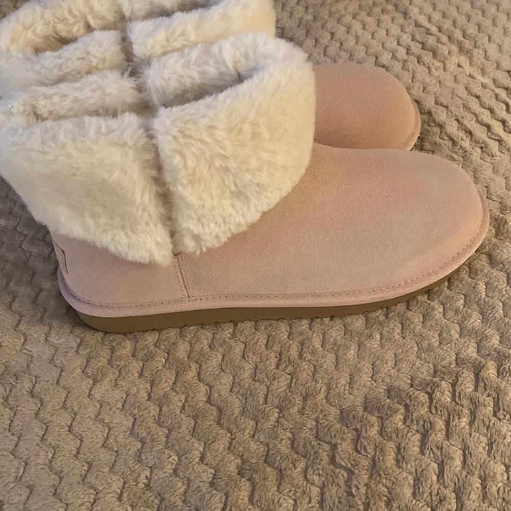 New pinks boots